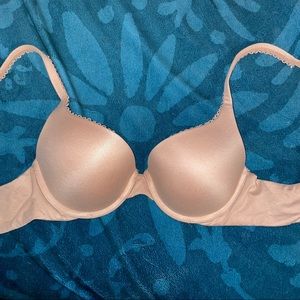 Victoria’s Secret Body Bra